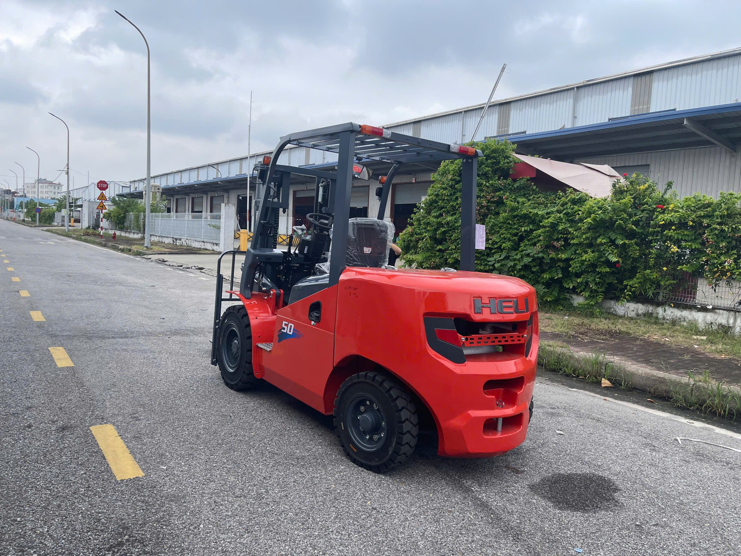 Xe nâng dầu 5 tấn K2 series