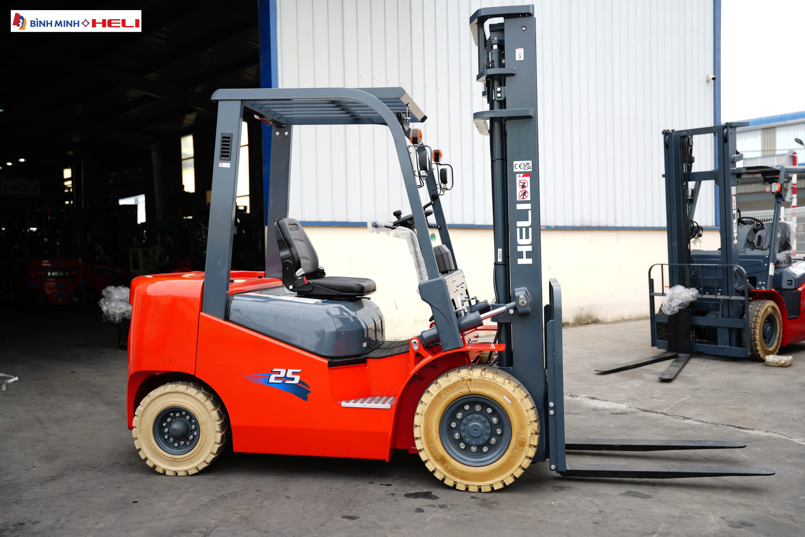 Xe nâng dầu Heli 2,5 tấn K2 series CPCD25-Q22K2